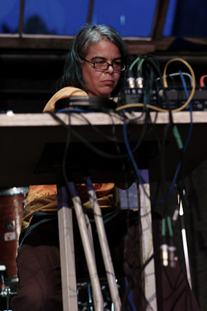 L1067900