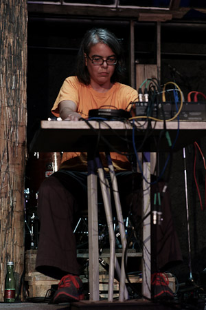 L1067941